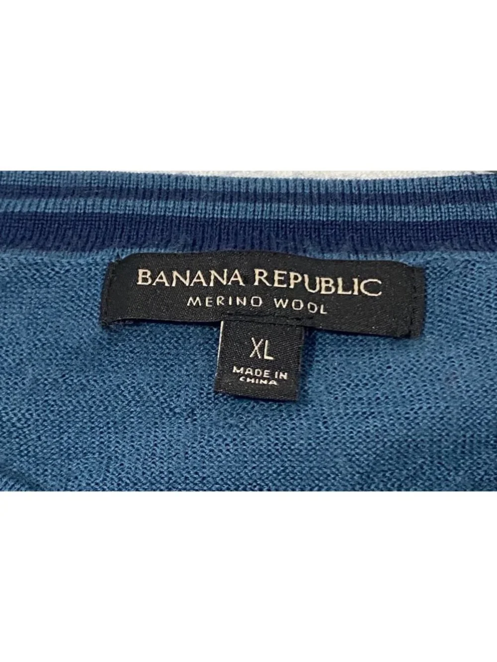 Banana Republic Mens XL Merino Wool Crewneck Sweater Blue Lightweight Knit